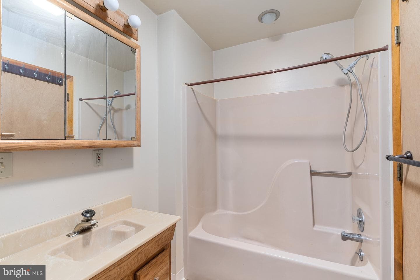 6601 Crown Lane photo 30