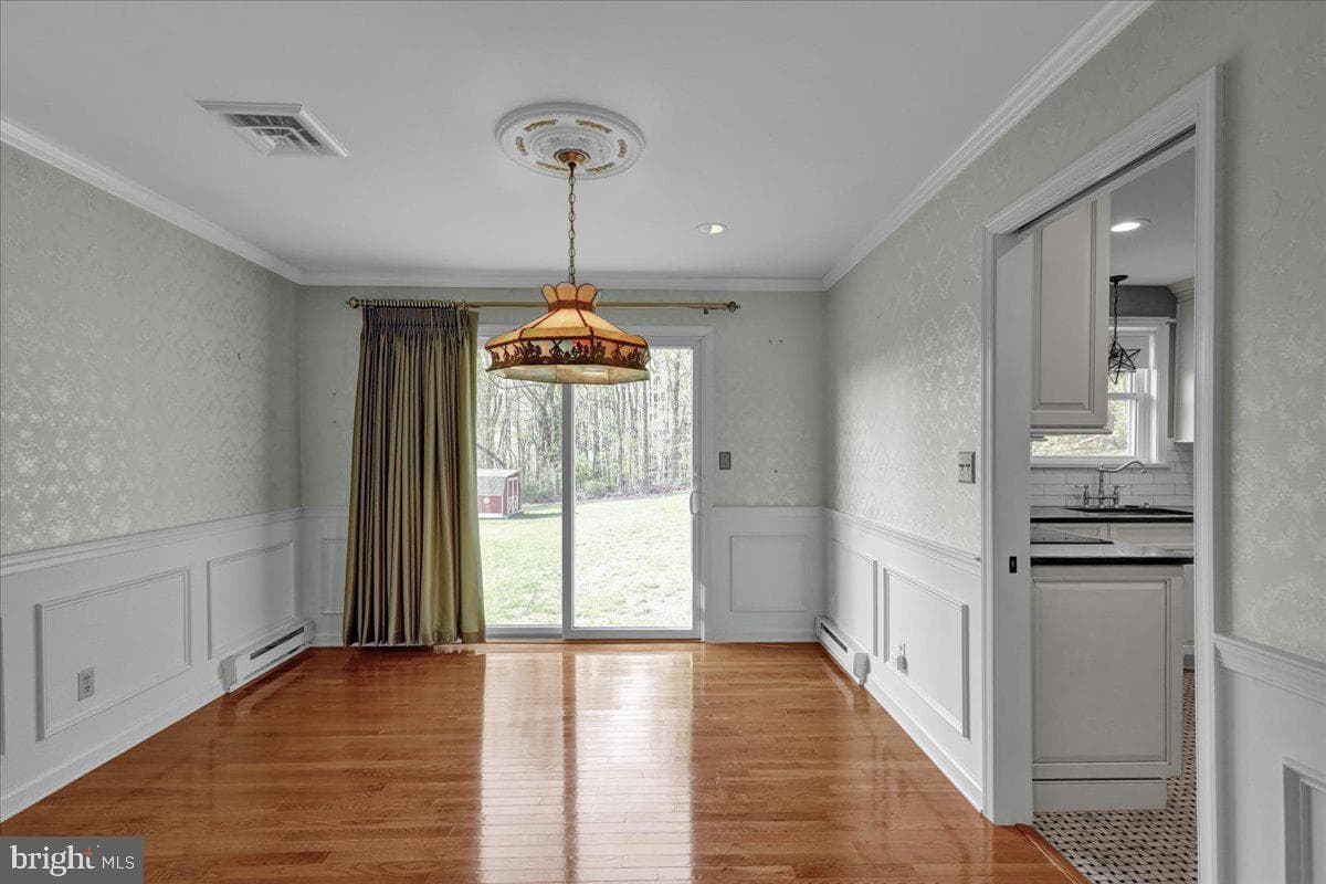 6528 Crown Lane photo 9