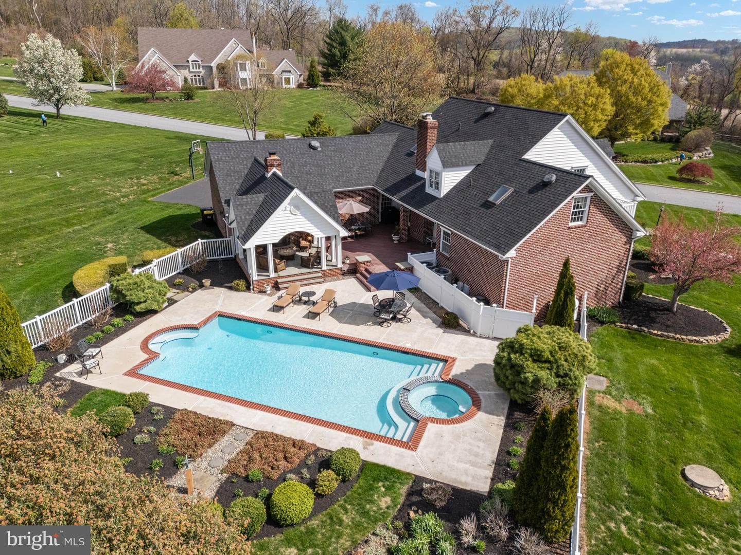 6480 Sweetbriar Lane photo 11