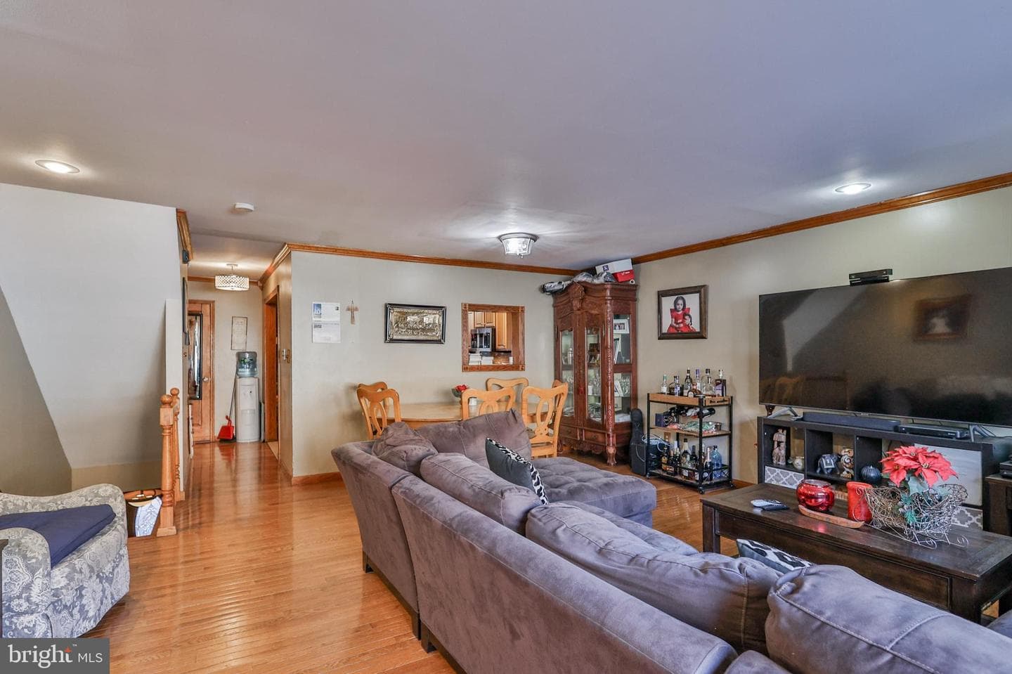 1881 Redwood Drive photo 10