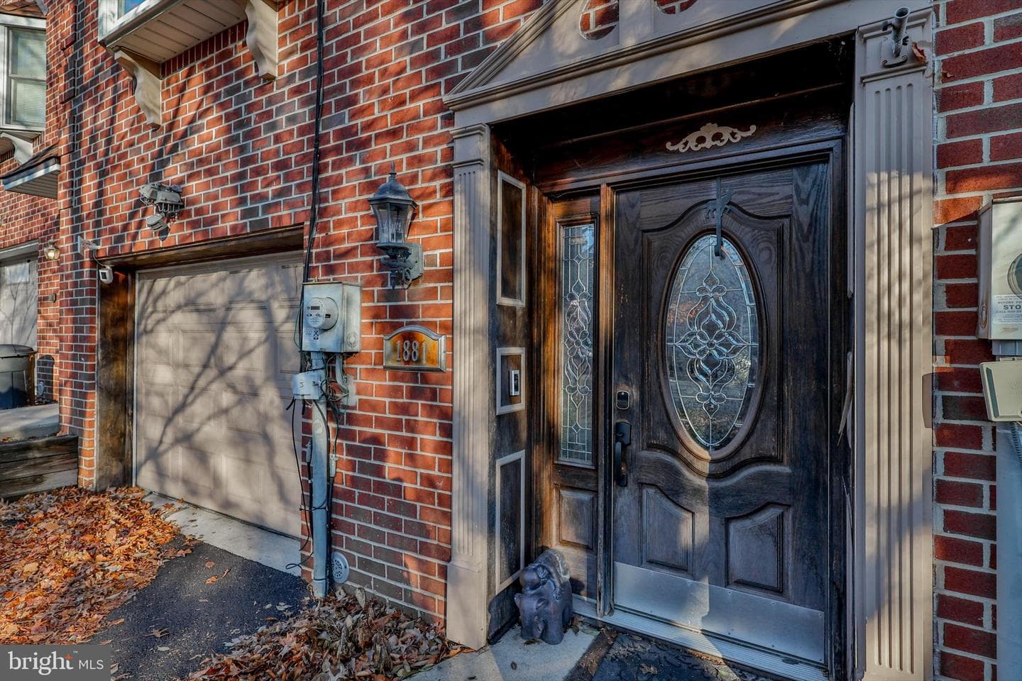 1881 Redwood Drive photo 3