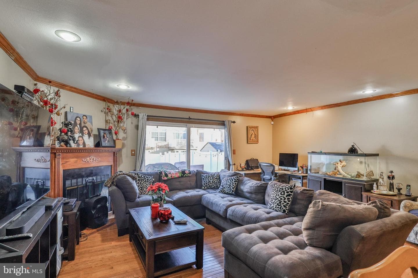 1881 Redwood Drive photo 9