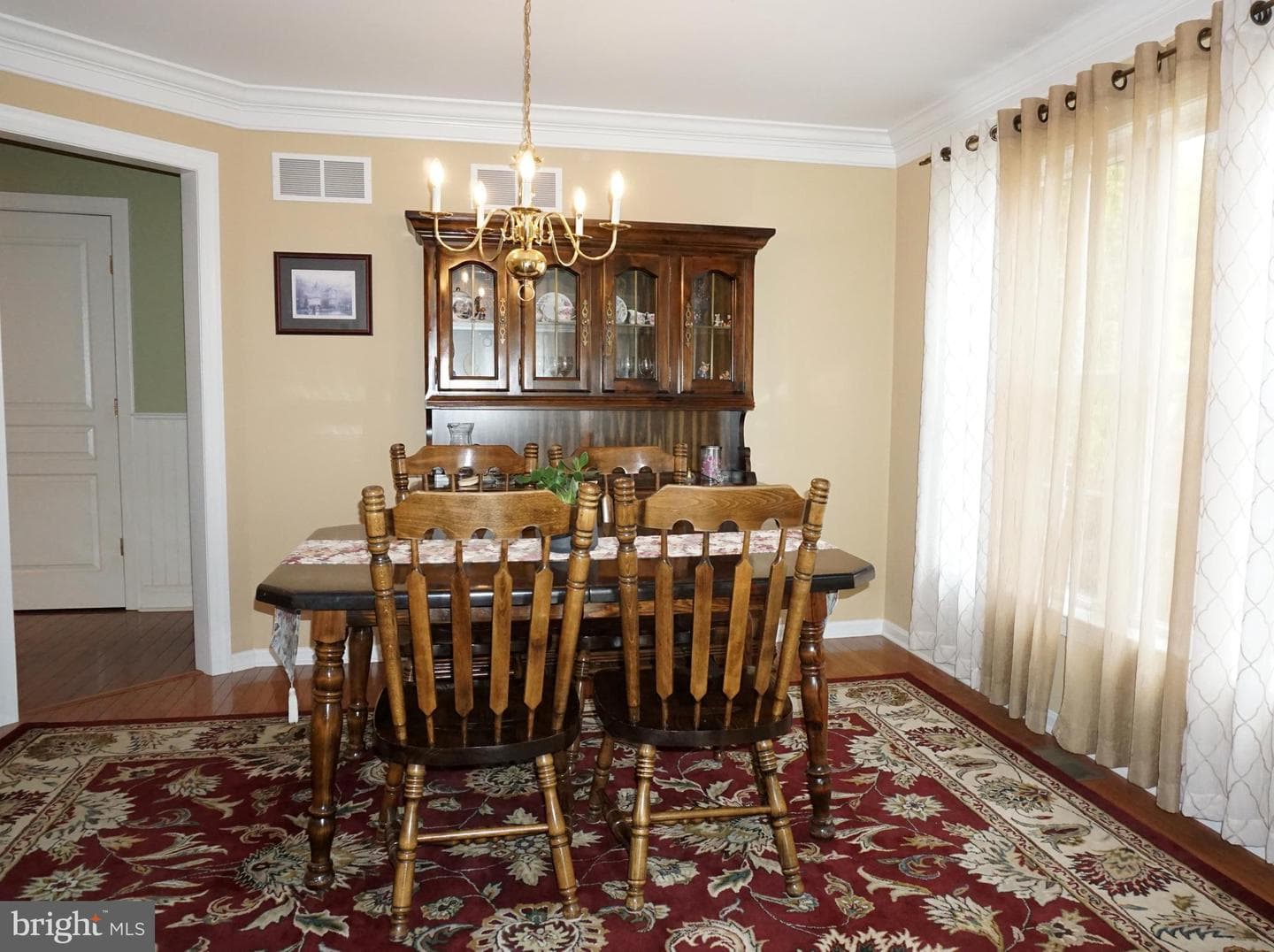 6115 Timberknoll Drive photo 13