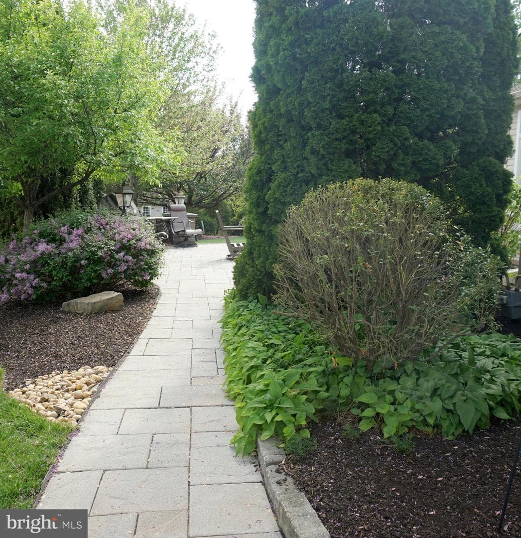 6115 Timberknoll Drive photo 26