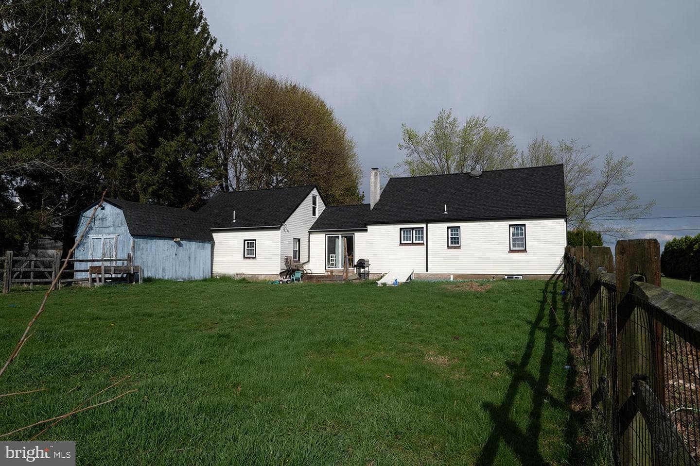 7850 Locust Valley Road photo 2