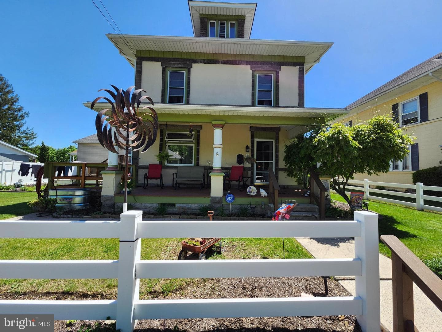 426 E Franklin Street photo 3