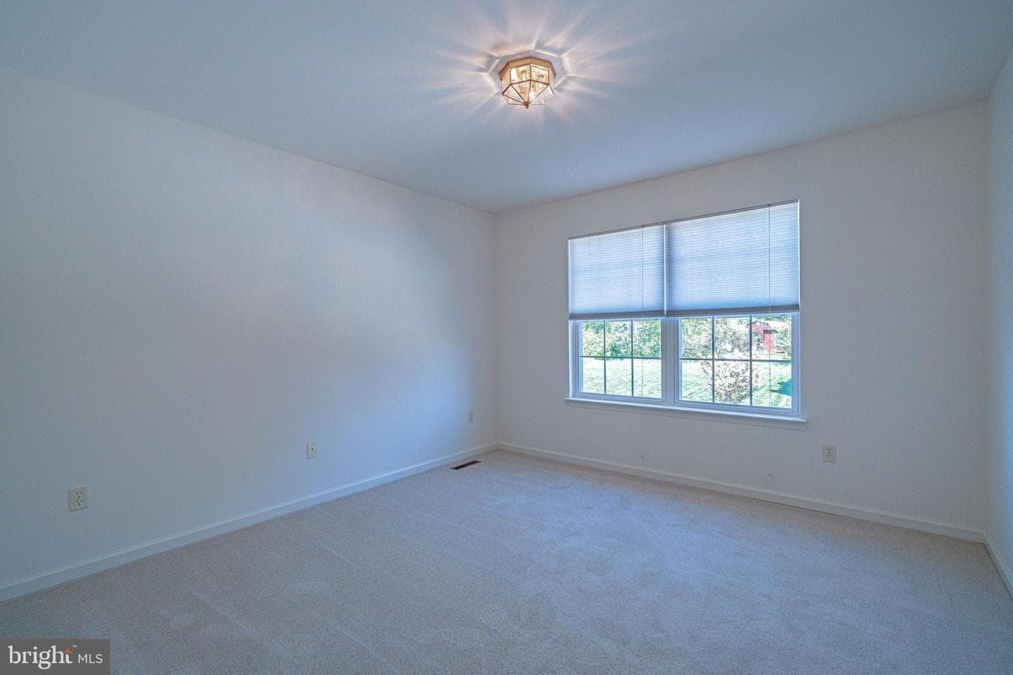 6039 Timberknoll Drive photo 15