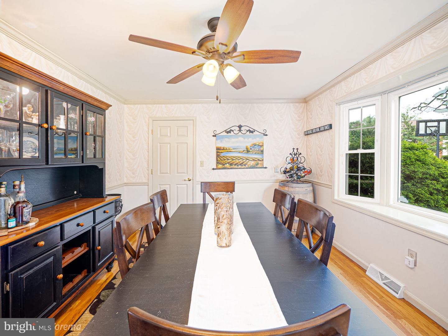 5054 Rainbow Court photo 9