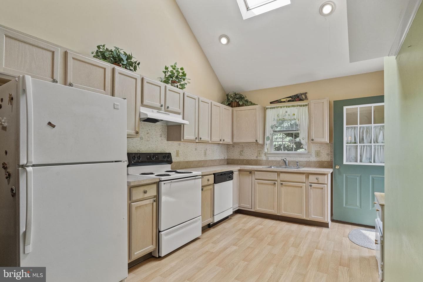 8077 Cross Creek Circle photo 13