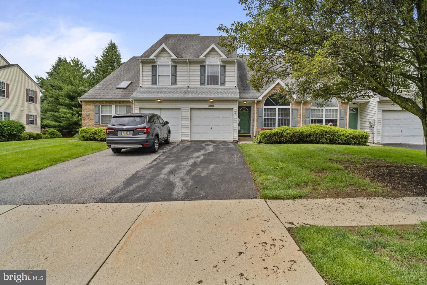 8077 Cross Creek Circle photo 2