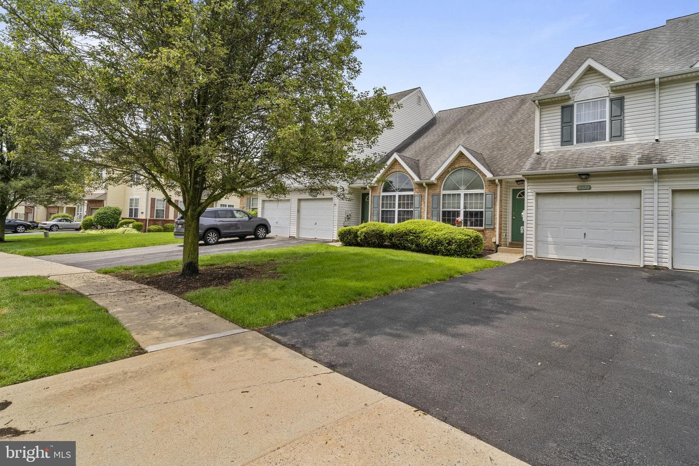 8077 Cross Creek Circle photo 3