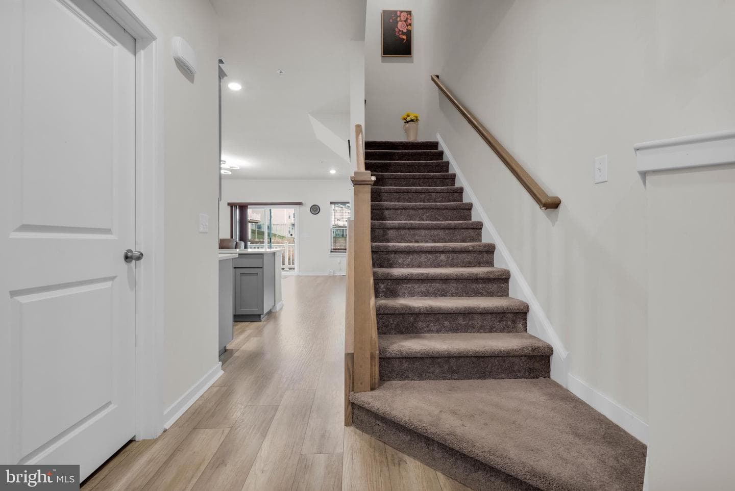 7579 Clayton Avenue photo 9