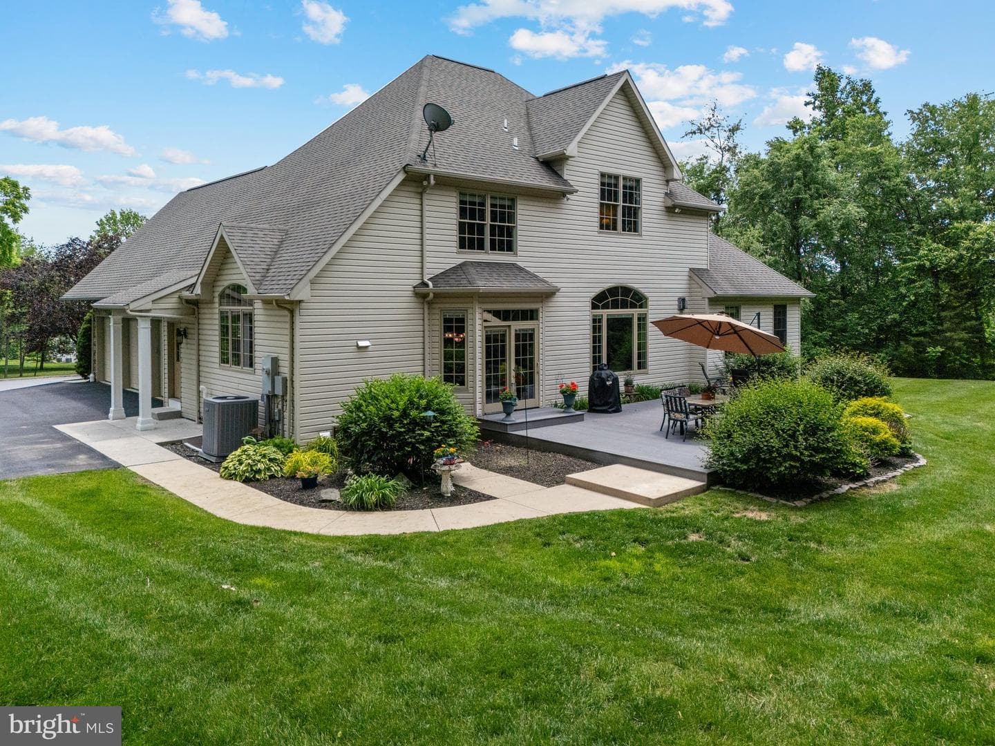 6335 Sweetbriar Lane photo 15