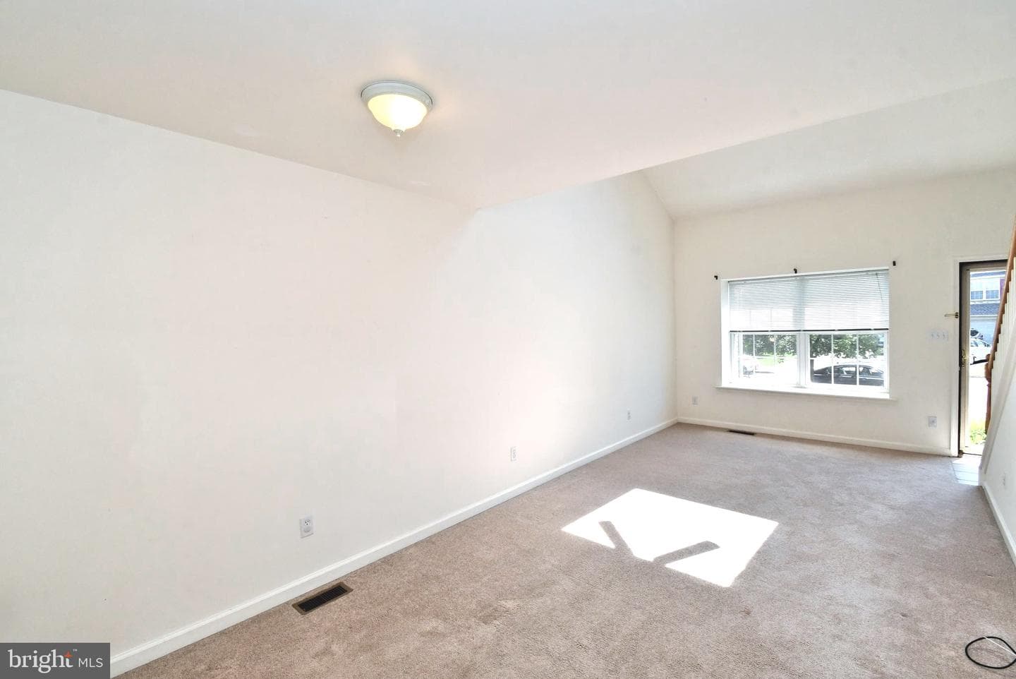 5631 Stonecroft Lane photo 10