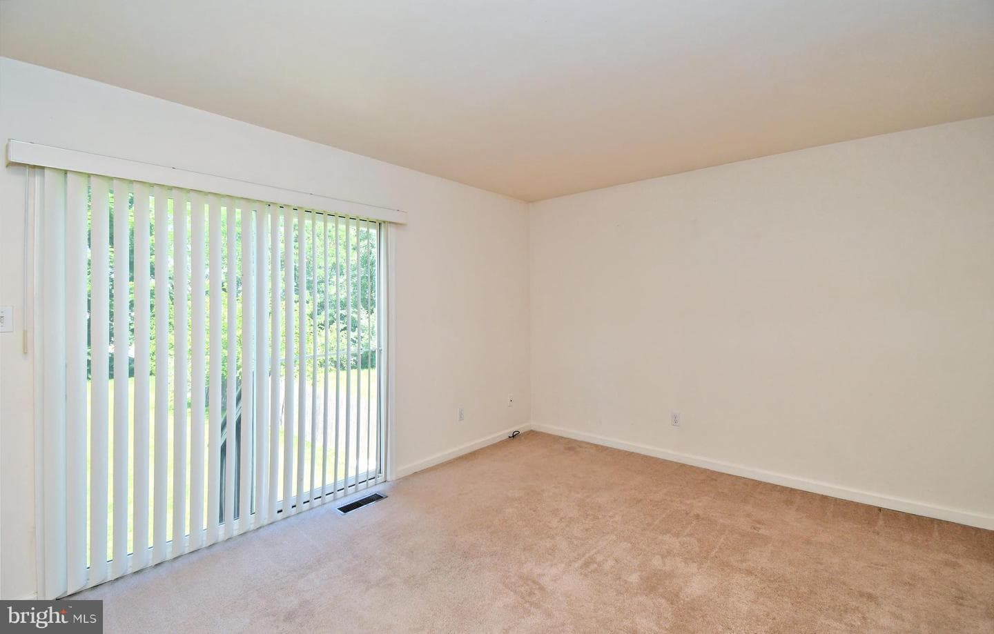 5631 Stonecroft Lane photo 13