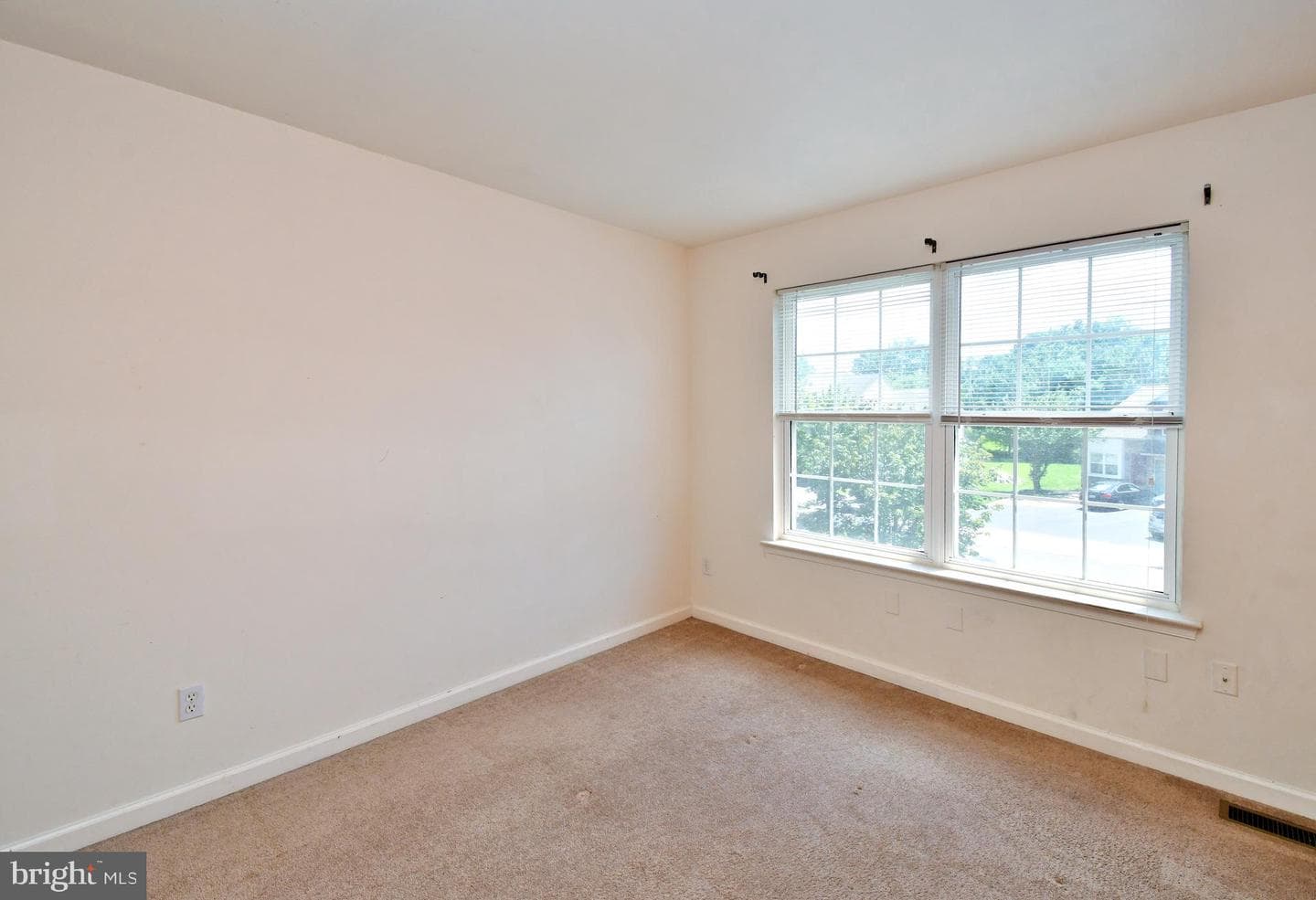 5631 Stonecroft Lane photo 39