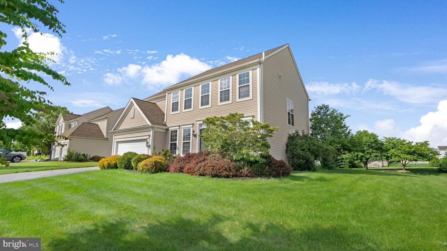 1663 Bridgeton Road photo 2