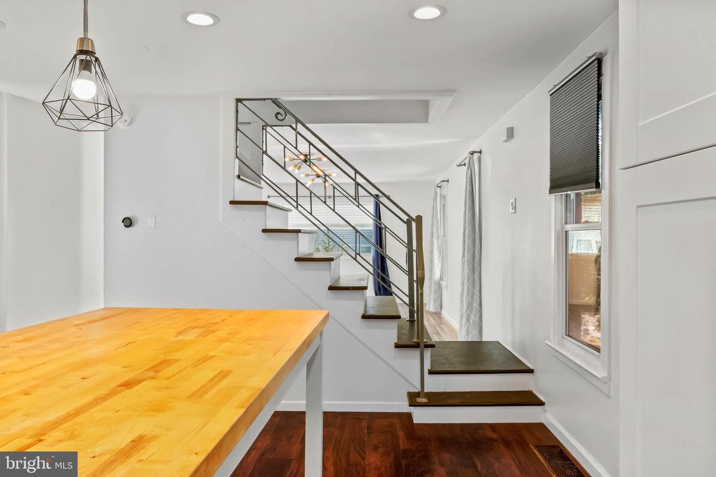 816 Walton Street photo 11