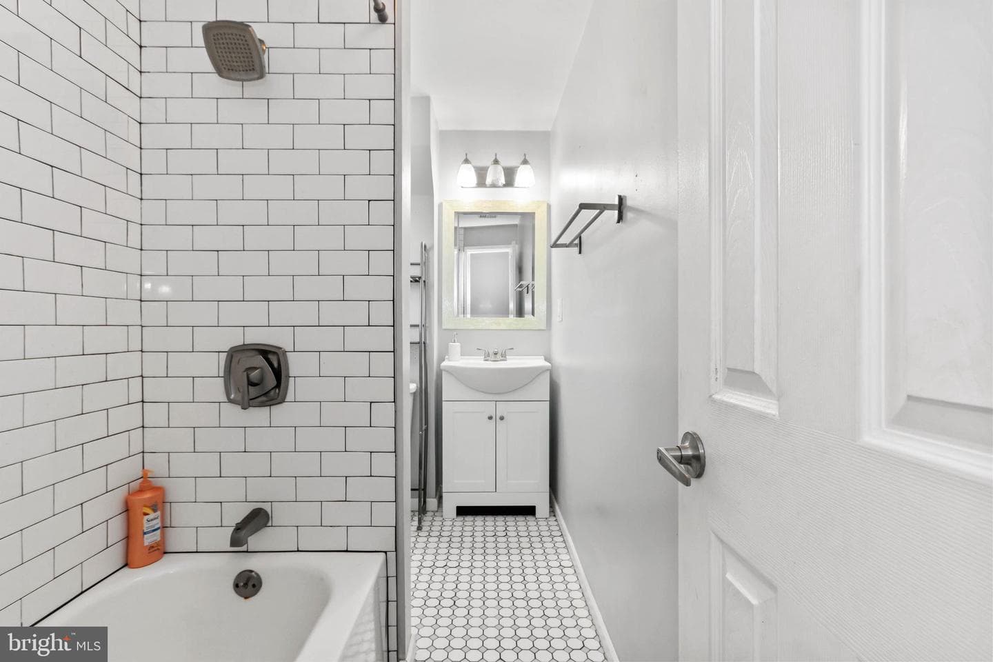 816 Walton Street photo 21