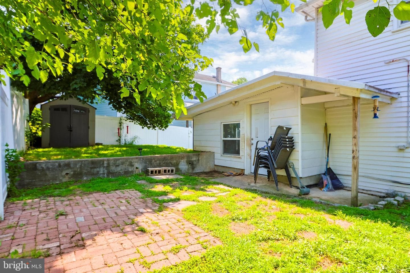 816 Walton Street photo 33