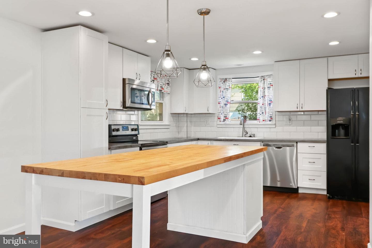 816 Walton Street photo 4