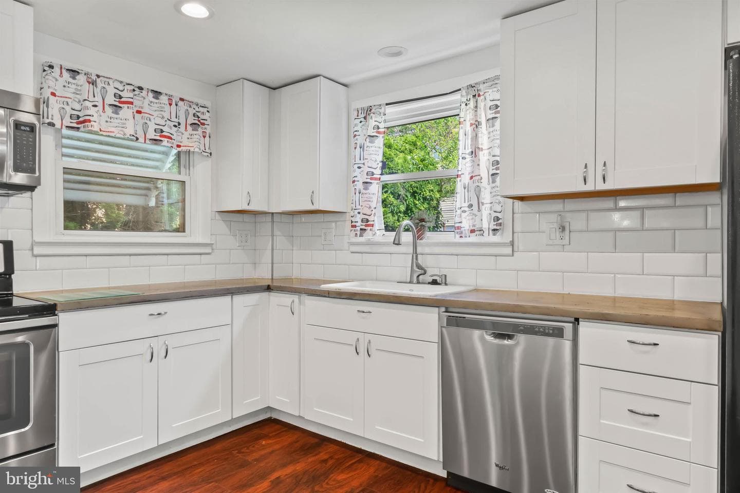 816 Walton Street photo 9