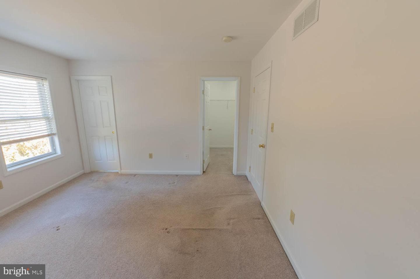 104 Garden Court photo 15
