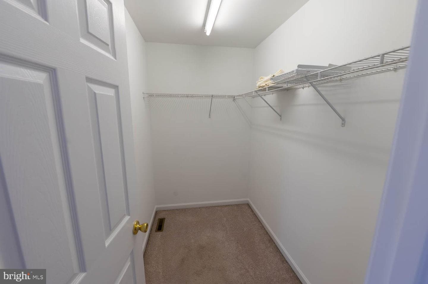 104 Garden Court photo 16