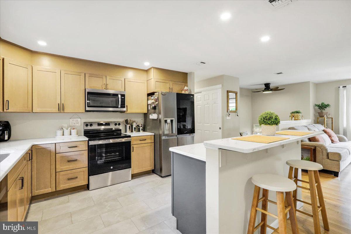 812 Miller Street photo 32