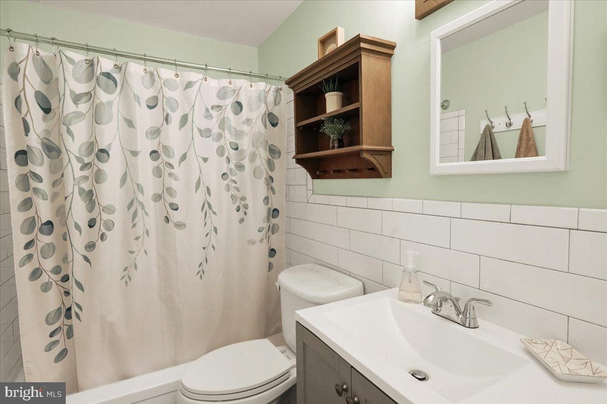812 Miller Street photo 35