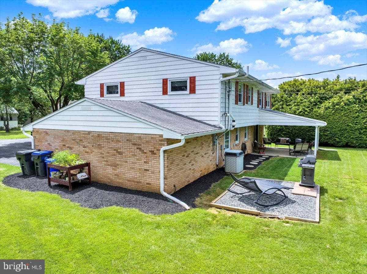 812 Miller Street photo 62