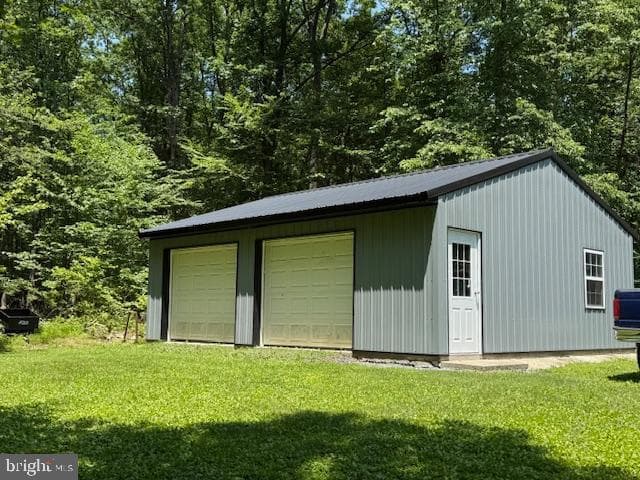 9155 N. Loop Road photo 3