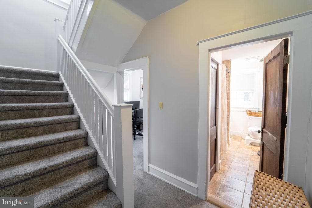 717 5th Avenue photo 31