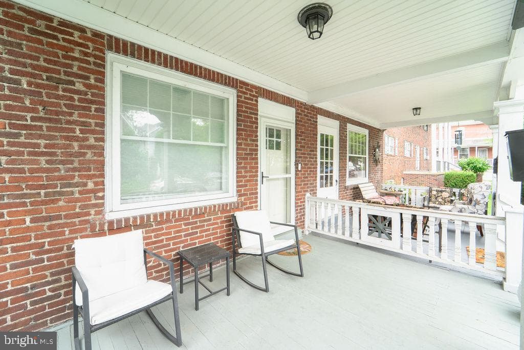 717 5th Avenue photo 4