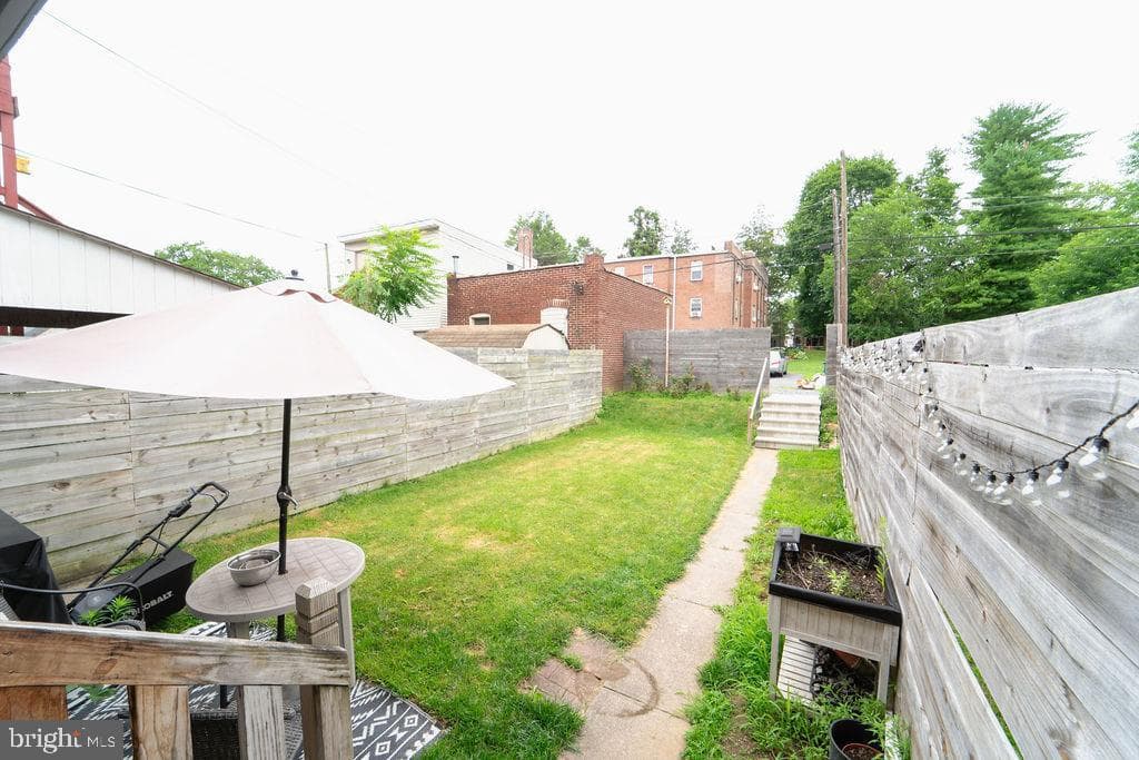 717 5th Avenue photo 42