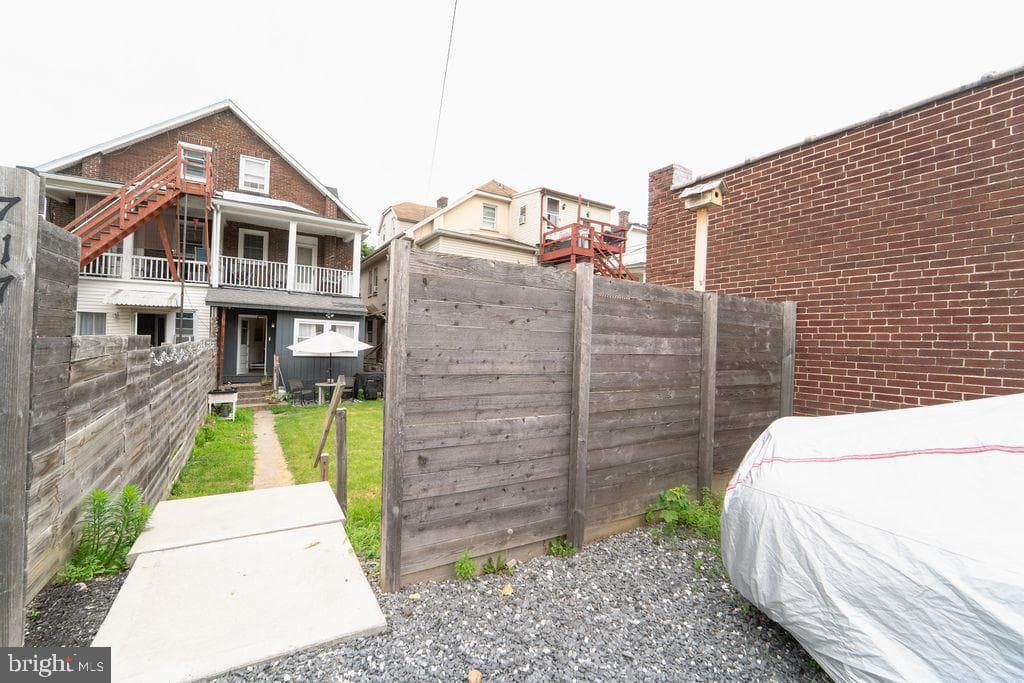 717 5th Avenue photo 45