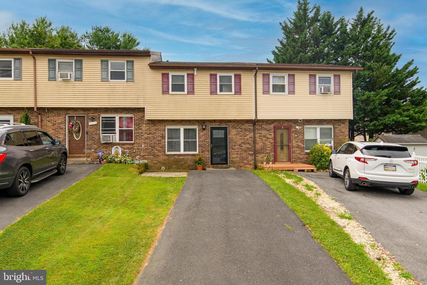 2612 Mountain Lane photo 1
