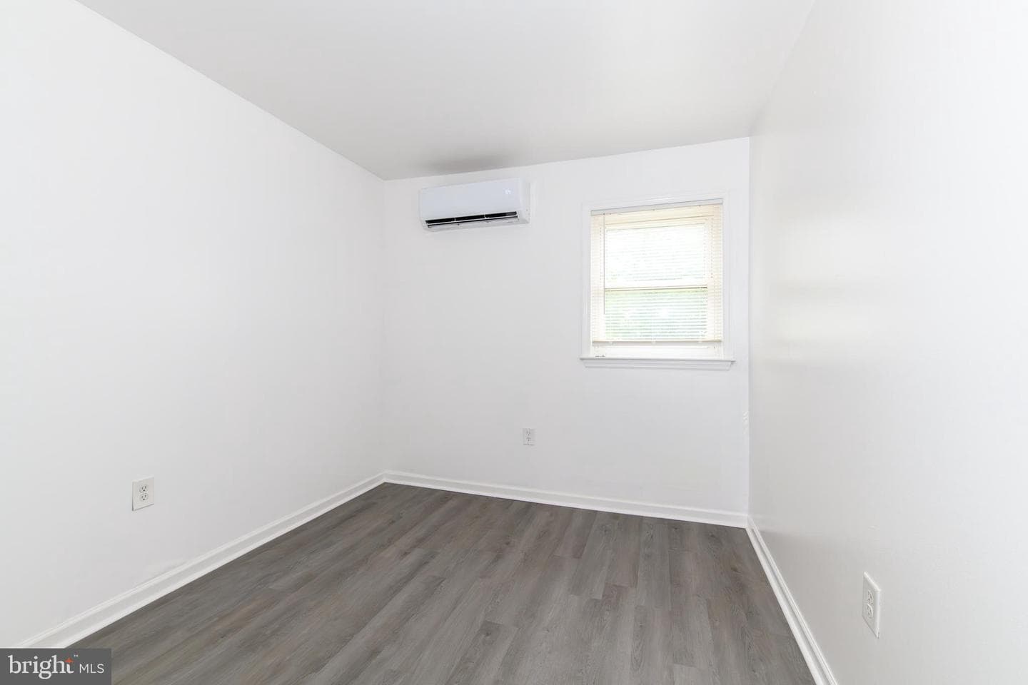 2612 Mountain Lane photo 10