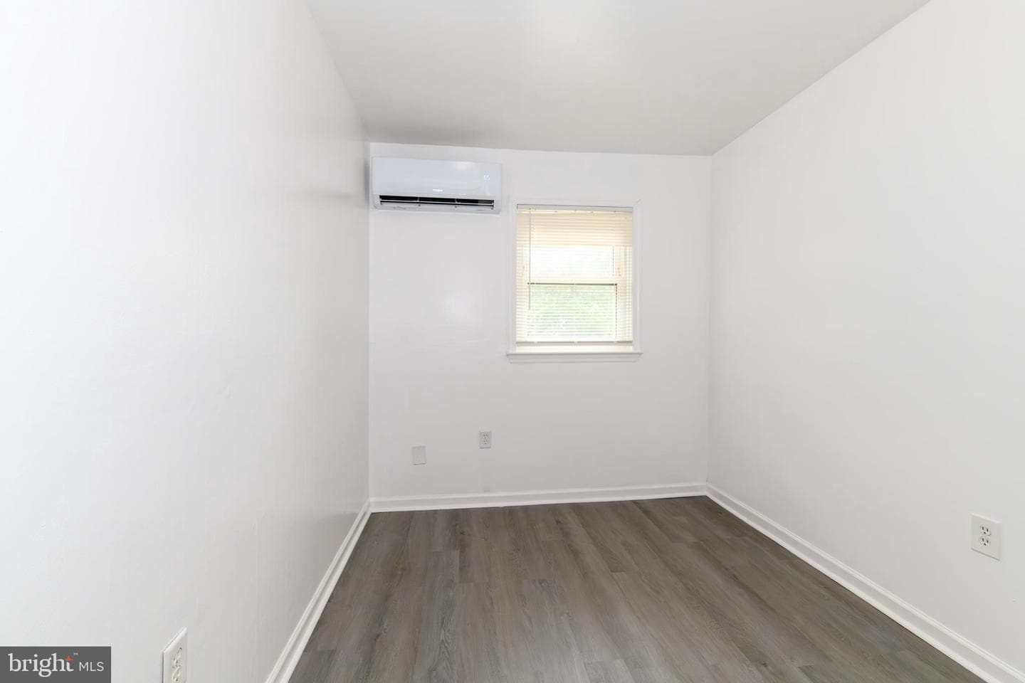 2612 Mountain Lane photo 8