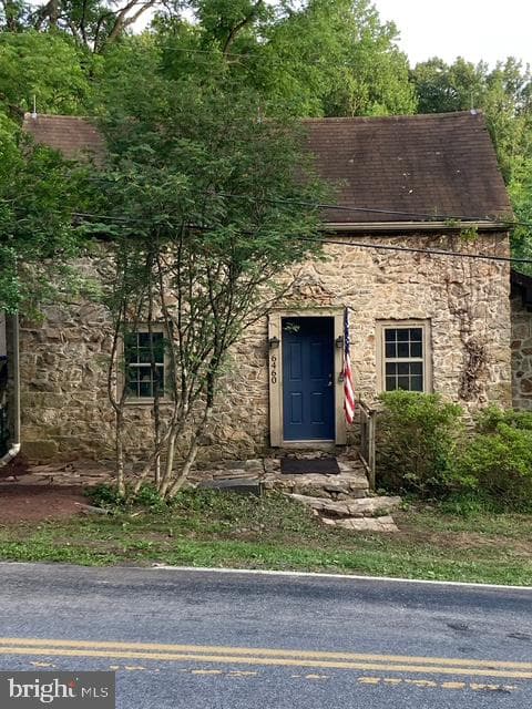 6460 Blue Church Road photo 2