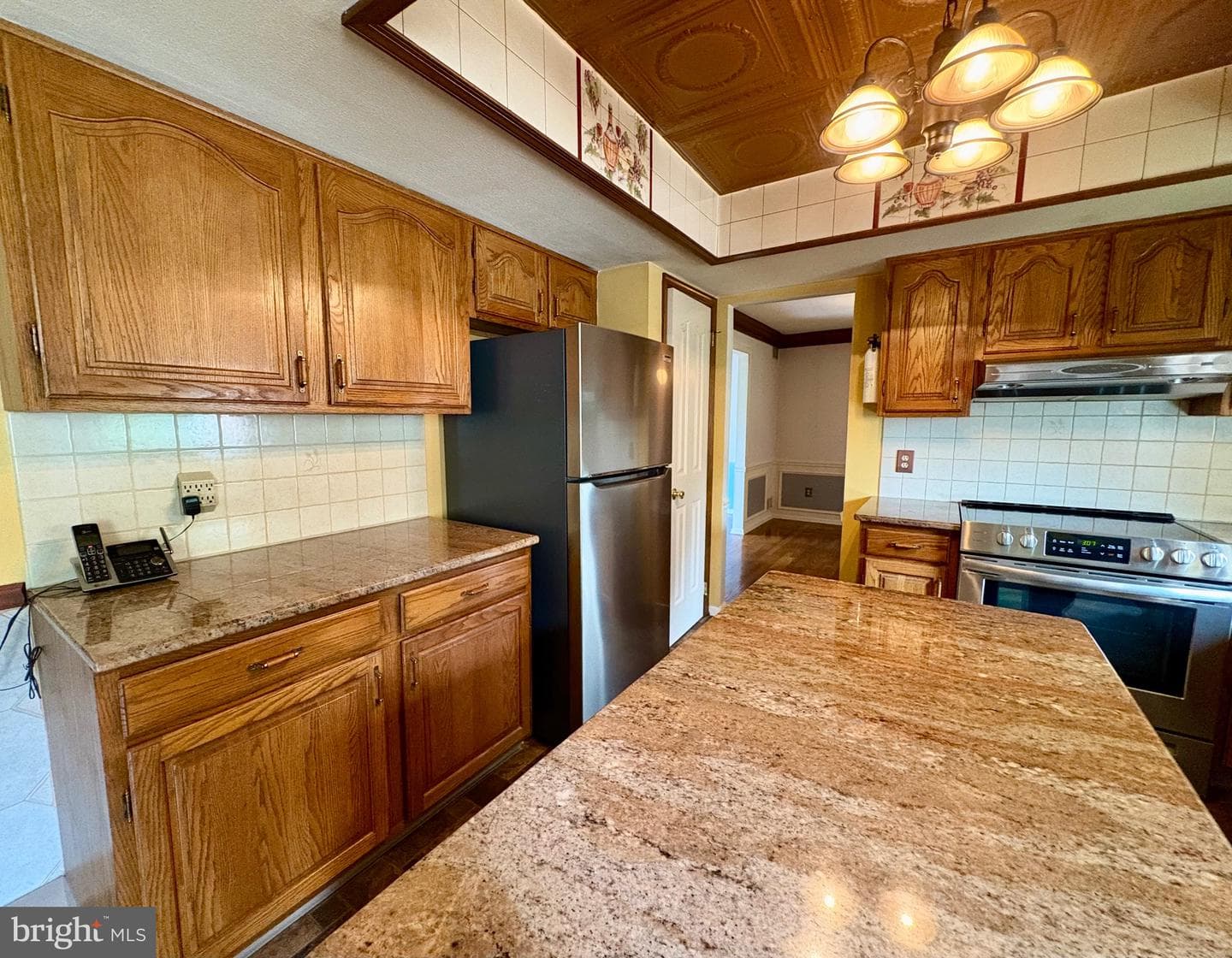 3706 Surrey Drive photo 17