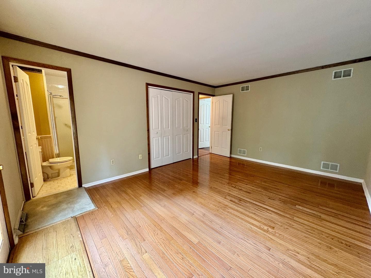 3706 Surrey Drive photo 32