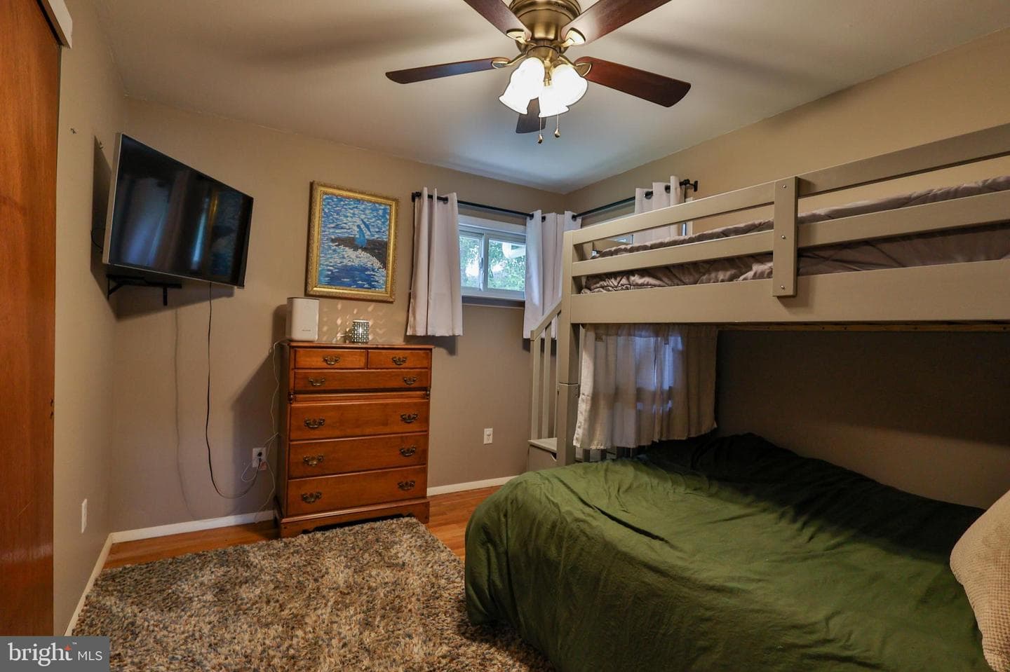 1353 Richard Avenue photo 23