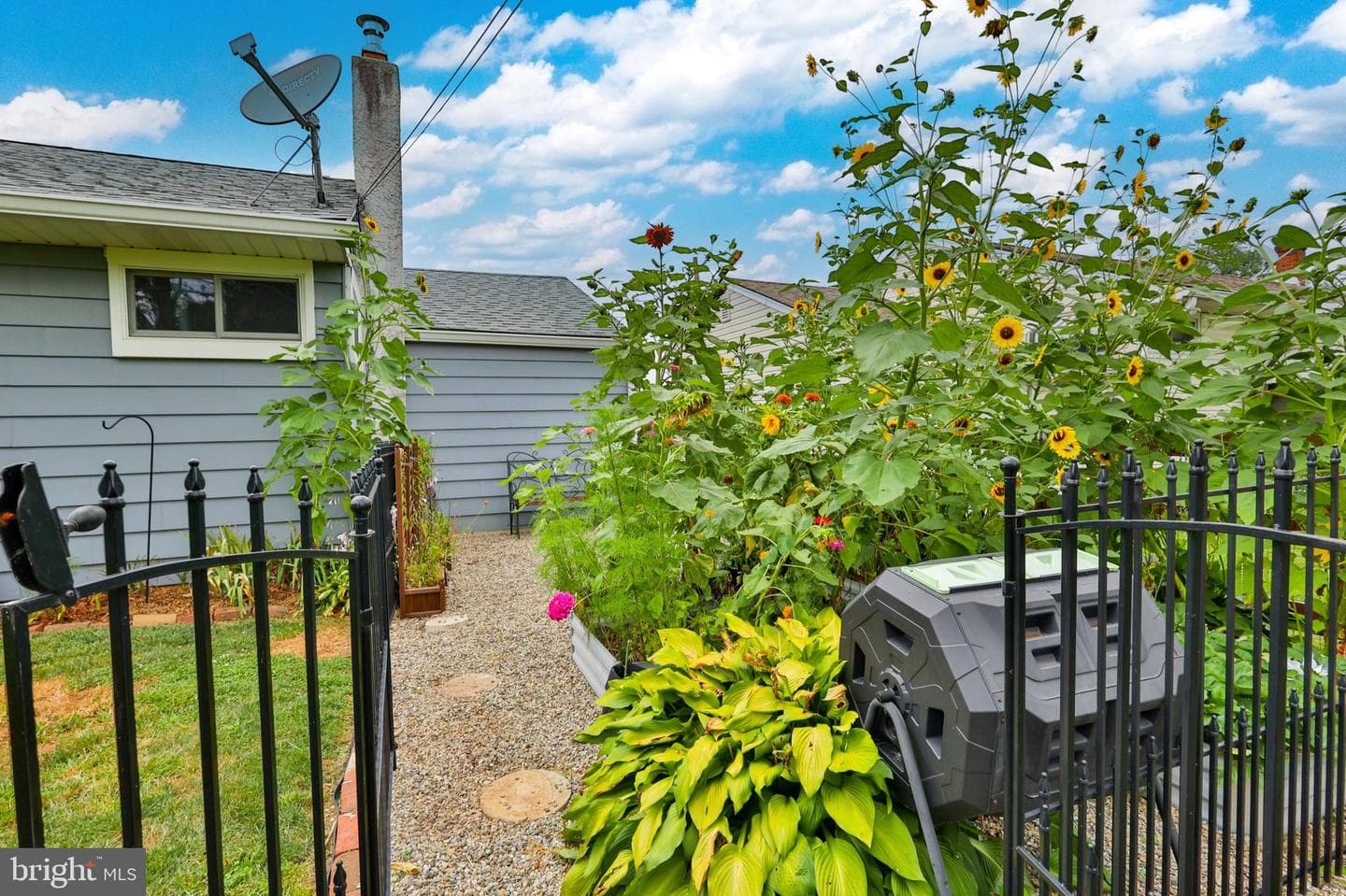 1353 Richard Avenue photo 46
