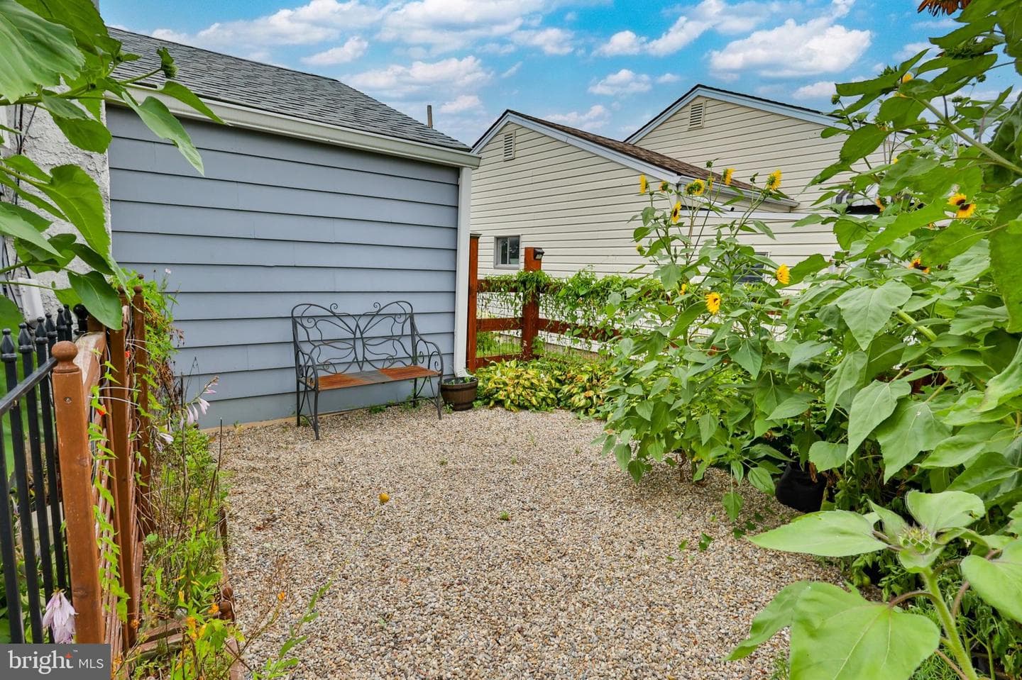 1353 Richard Avenue photo 47