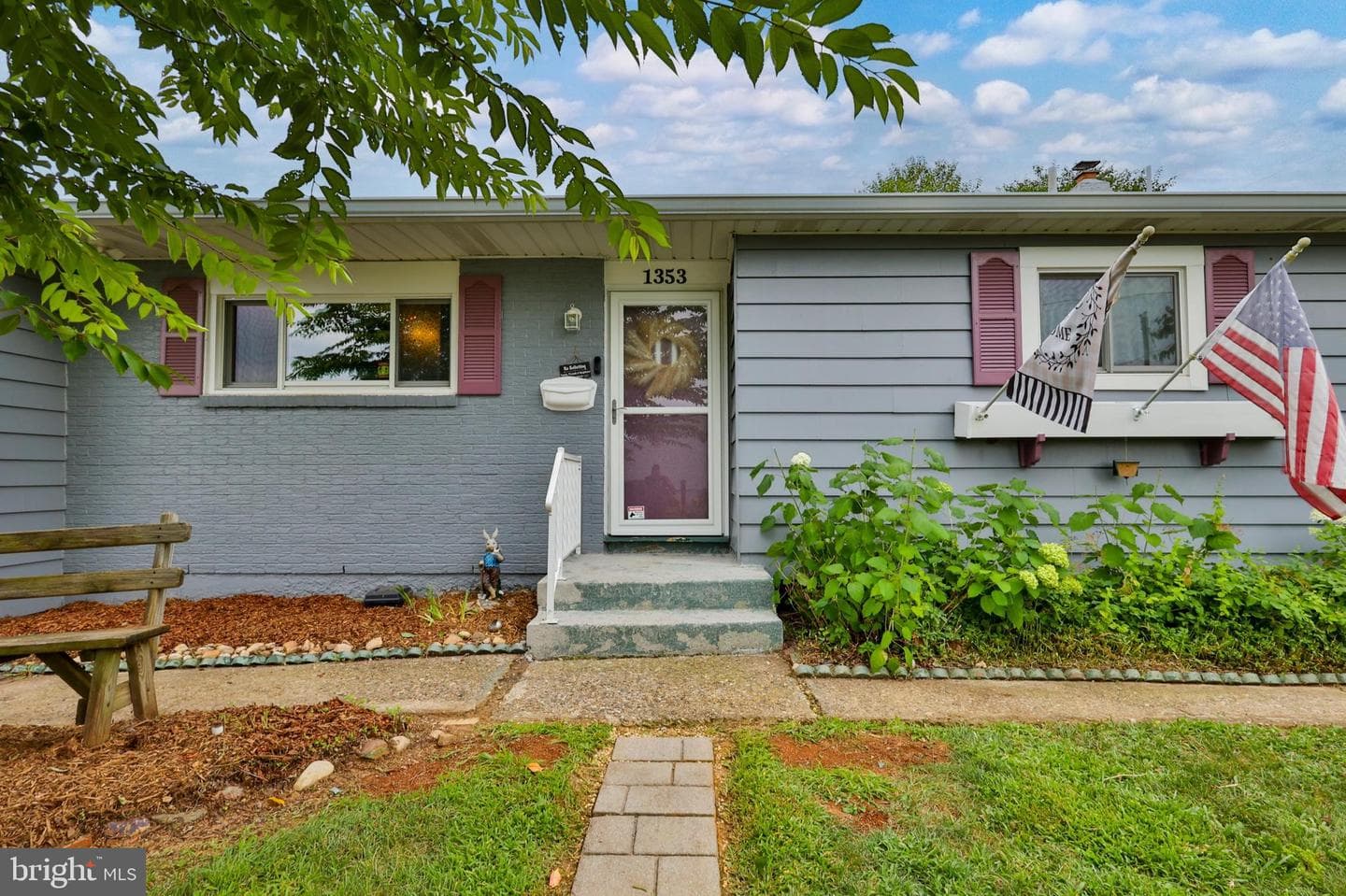 1353 Richard Avenue photo 6