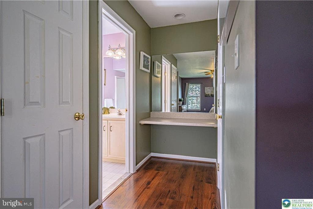 5460 Devonshire Court photo 26