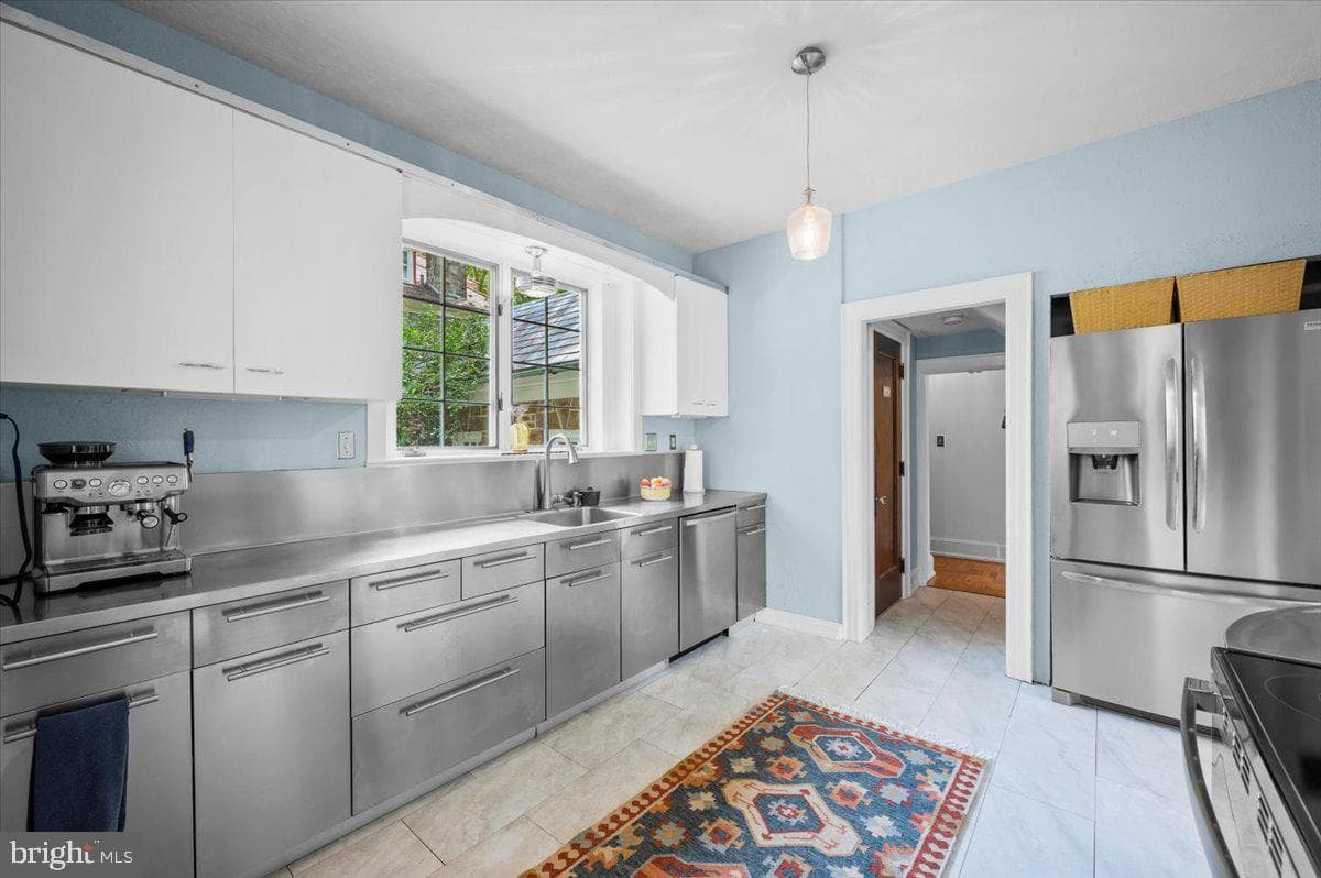 2544 W Washington Street photo 19