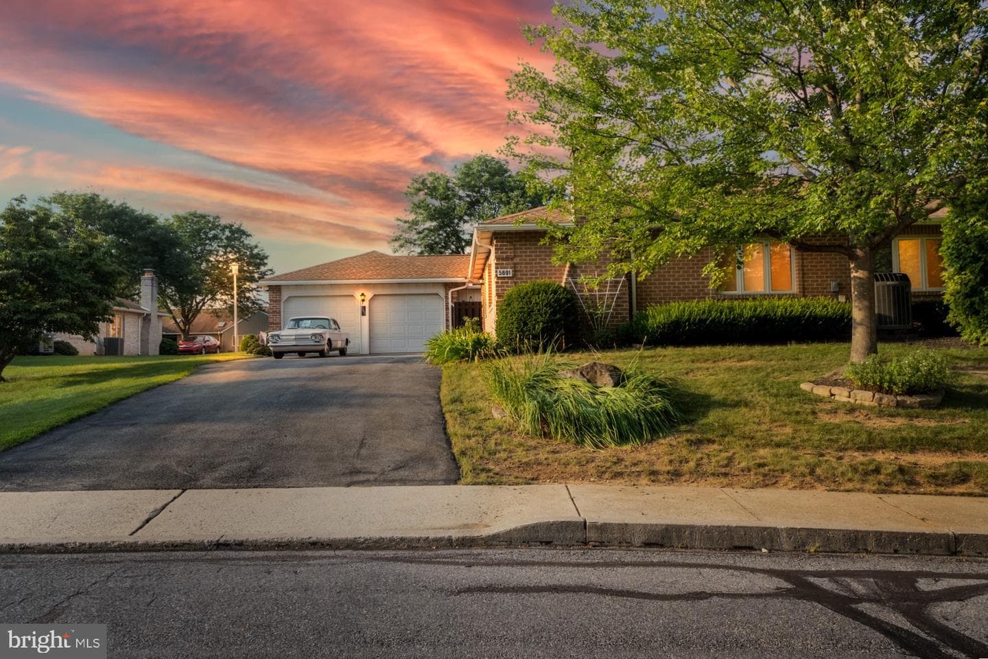 5691 Merion Lane photo 1