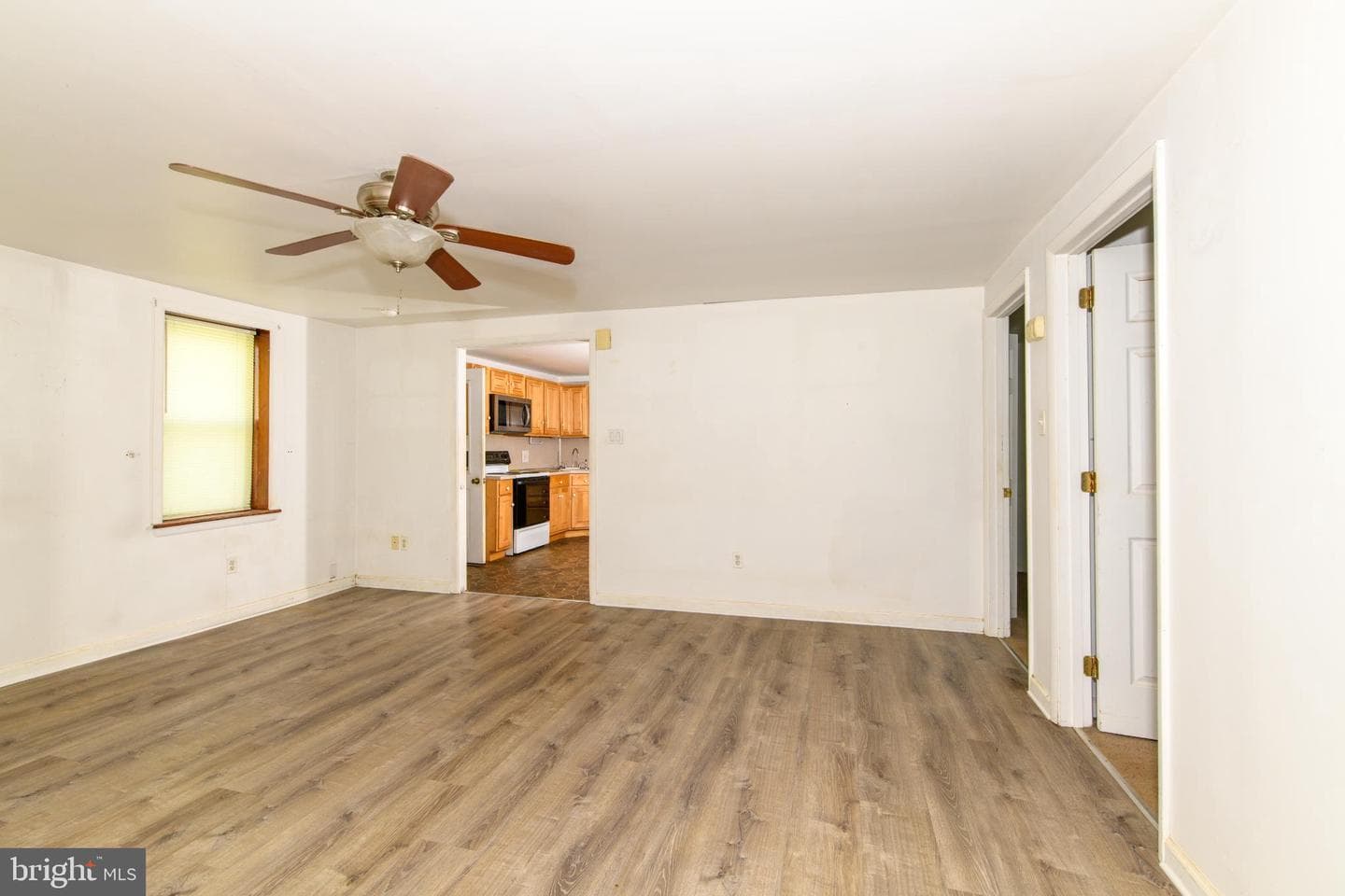 7921 Corning Road photo 10